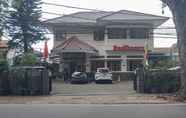 Exterior 4 RedDoorz near Simpang Dago 2