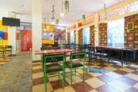 Bar, Cafe and Lounge PONDOK EVE