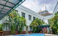 Swimming Pool 4 Hotel Grand Cikarang