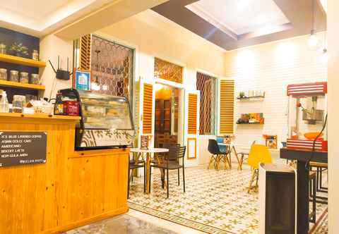 Bar, Cafe and Lounge BELVA Huis