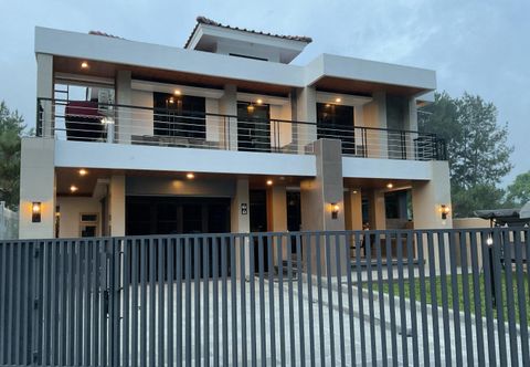 Exterior Hidden Hill Villa Kota Bunga by Citrus House