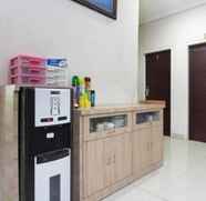 Lainnya 3 RedDoorz Plus near Lippo Cikarang Mall