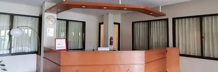 Lobby RedDoorz plus @ Bitung City Center