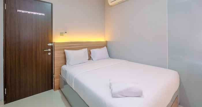 Kamar Tidur Full Furnished Cozy Design 2BR Apartment Transpark Cibubur By Travelio