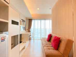 พื้นที่สาธารณะ 4 Comfortable and Elegant Studio at Tamansari The Hive Apartment By Travelio