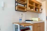 Common Space Simple and Cozy Stay Studio Tokyo Riverside PIK 2 Apartment By Travelio