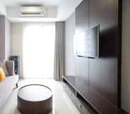 Common Space 3 Spacious and Tidy 2BR at Grand Sungkono Lagoon Apartment By Travelio