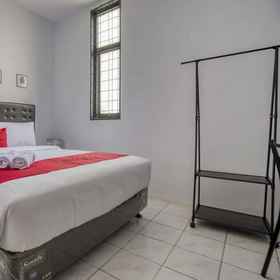 Others 1 RedDoorz Plus gần Ga Jakarta Kota, Khách sạn RM Padang Garuda