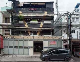 Exterior 2 RedDoorz Plus @ Kemayoran