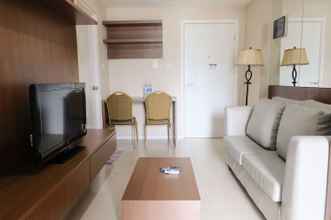 Common Space 4 Homey Living and Tidy 2BR Apartment at Parahyangan Residence By Travelio