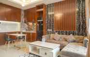 Ruang Umum 5 Spacious and Homey 2BR at Samara Suites Apartment By Travelio