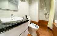 In-room Bathroom 6 Comfort and Simply Look 1BR Vasanta Innopark Apartment By Travelio