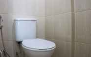 Toilet Kamar 4 Tidy Studio and Modern Look (No Kitchen) Osaka Riverview PIK 2 Apartment By Travelio