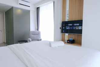 Bedroom 4 Best Deal Studio with Private Jaccuzi at Art Deco Apartment By Travelio