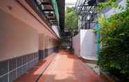 Others 4 Sans Hotel Rumah Kita Daan Mogot by RedDoorz