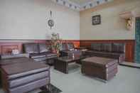 Lobi RedDoorz Premium @ Jalan Pal 10 Jambi