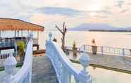 Nearby View and Attractions 2 Gili Beachfront Suites