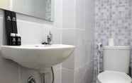 In-room Bathroom 4 Comfort Stay and Tidy Studio Apartment at Tokyo Riverside PIK 2 By Travelio
