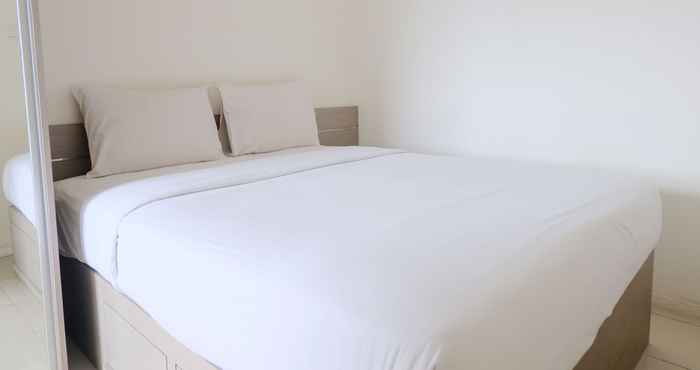 Bedroom Comfy and Good 2BR Apartment at Parahyangan Residence By Travelio