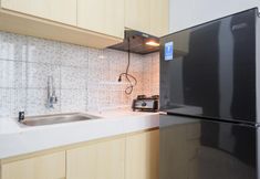 公共空間 5 Modern and Comfort 2BR at Royal Heights Apartment By Travelio