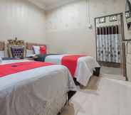 Bedroom 6 Reddoorz Syariah @ Jalan Ahmad Yani Jambi