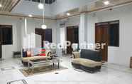 Lobby 4 Mutiara Residence near Lippo Plaza Jogja Mitra RedDoorz