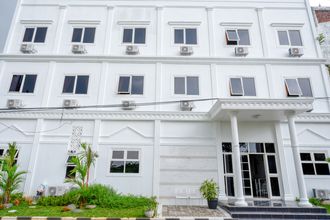 ภายนอกอาคาร 4 RedDoorz @ City Park Medoho Semarang