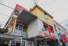 Bangunan 6 RedDoorz @ Jalan STM Medan