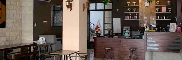 Lobby RedDoorz Premium @ Raja Hostel Syariah Lampung