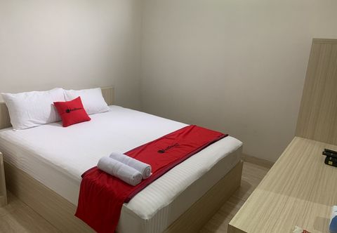 Others RedDoorz near Alun Alun Purbalingga