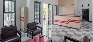 Lobby 4 RedDoorz near Sultan Thaha Airport Jambi