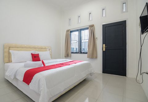 Others RedDoorz near Sultan Thaha Airport Jambi