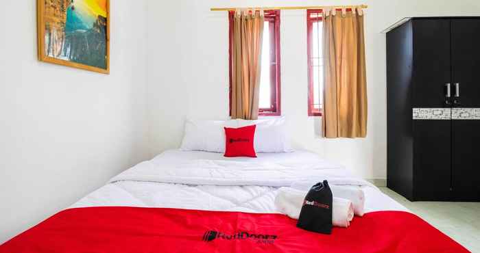 Lainnya RedDoorz near Universitas Pamulang