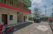 Exterior 3 RedDoorz near Politeknik Negeri Medan