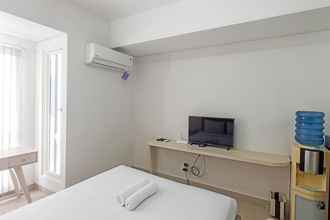 ห้องนอน 4 Modern and Tidy Studio at Barsa City Apartment By Travelio