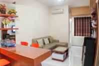 Ruang untuk Umum Minimalist and Comfort 2BR at Candiland Apartment By Travelio