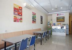 อื่นๆ 2 RedDoorz Plus @ Losari Makassar