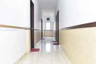 Others RedDoorz near Lenmarc Mall Surabaya