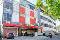 Bangunan RedDoorz Plus @ Hawai Inn Near Mall of Panakukang