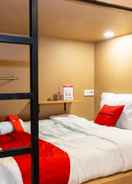 Others RedDoorz Hostel @ DI Panjaitan Simpang Lima