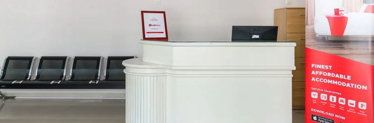 ロビー RedDoorz Near Ciputra World 3 Surabaya