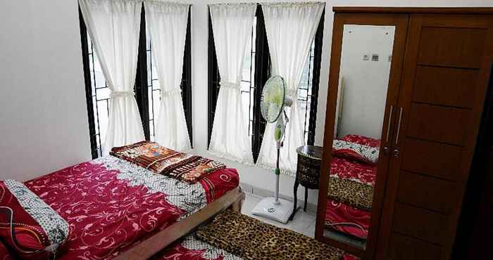 Kamar Tidur Grand Purwomartani Homestay Jogja