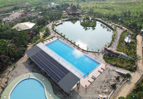 Swimming Pool BB Zoo Villa Bogor