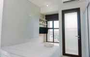 Phòng ngủ 3 Elegant and Nice Studio at Transpark Bintaro Apartment By Travelio