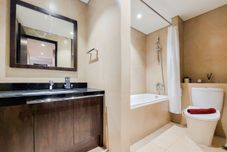In-room Bathroom Comfortable and Scenic 2BR Branz BSD City Apartment By Travelio