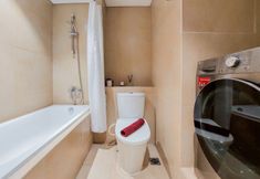 In-room Bathroom 7 Comfortable and Scenic 2BR Branz BSD City Apartment By Travelio