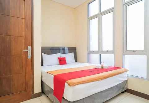 Bedroom RedDoorz near Stasiun Tangerang