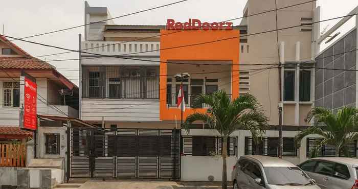 Exterior RedDoorz @ Tanjung Duren