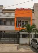 EXTERIOR_BUILDING RedDoorz @ Tanjung Duren