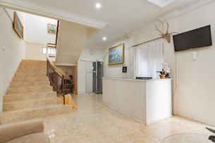 Urbanview Hotel Mon Bel Cibodas by RedDoorz, THB 386.21